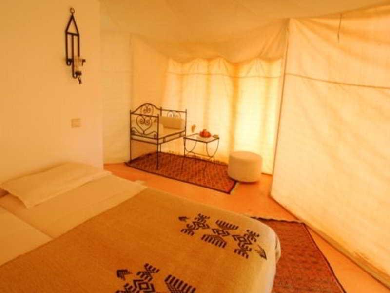 Campement Yadis Ksar Ghilane 객실 사진